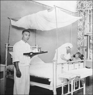 20111103-Wikicommons smoke Hospital Peking 1934.jpg